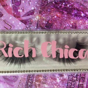 Mami lashes bundle+ goodies :)